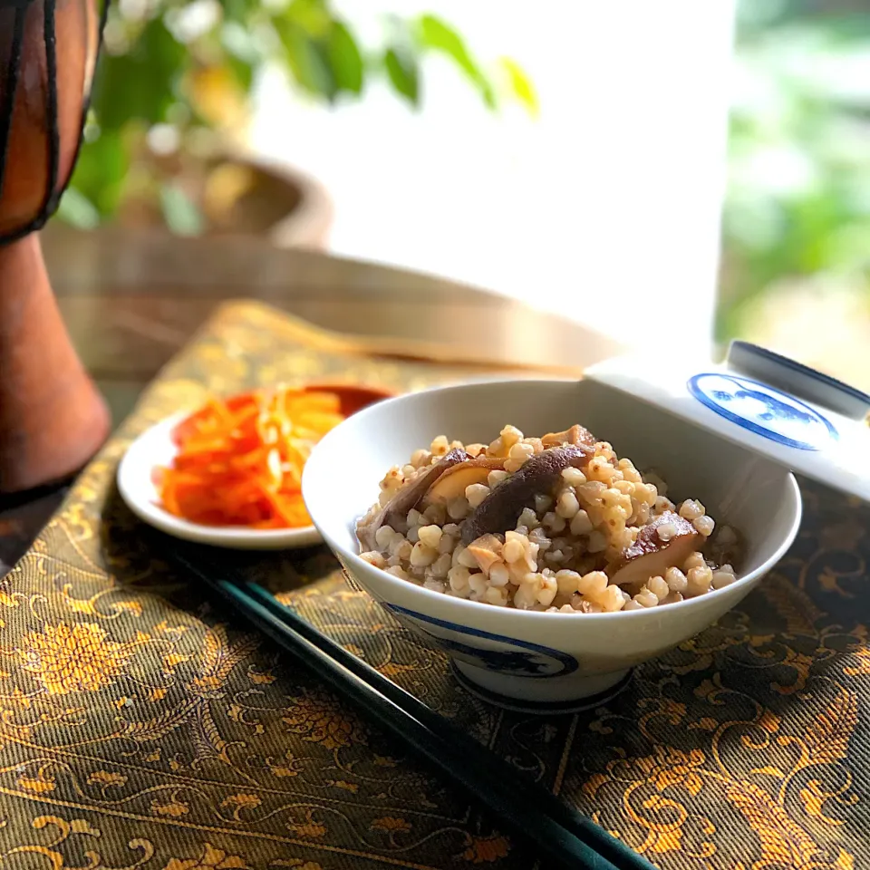 蕎麦粥　　椎茸と昆布だしで♪|ちーちさん