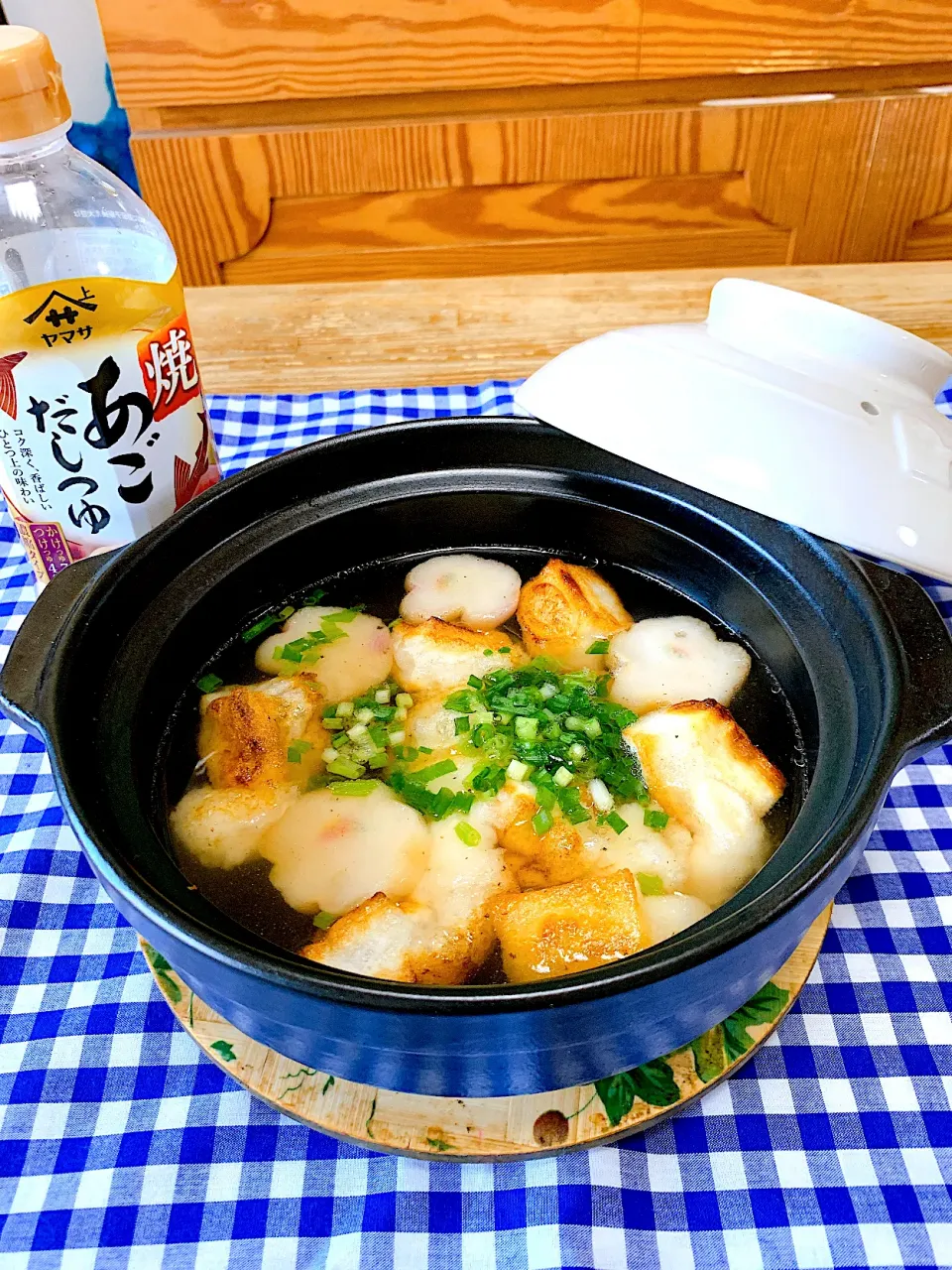 由美さんの料理 ヤマサ焼あごだしつゆで揚げ餅汁😋|❁︎na--na❁︎Nさん