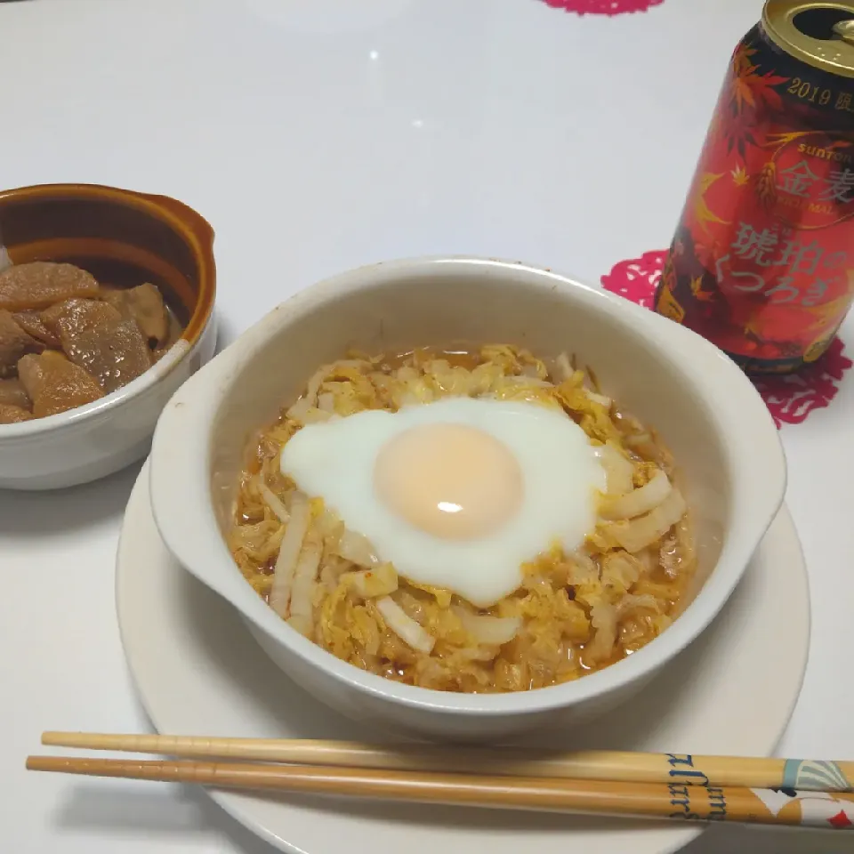 昨日の夜ご飯😋
もやしと白菜の巣籠もりたまご💛
作りおきの味噌煮込み💛|かおさん