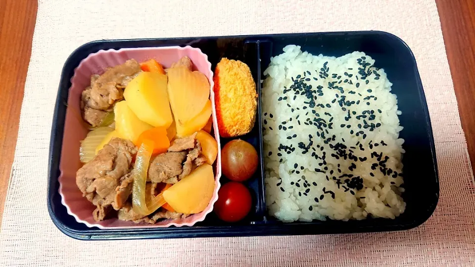 肉じゃが❤️旦那さんお弁当🎵😊|かおるcitronさん