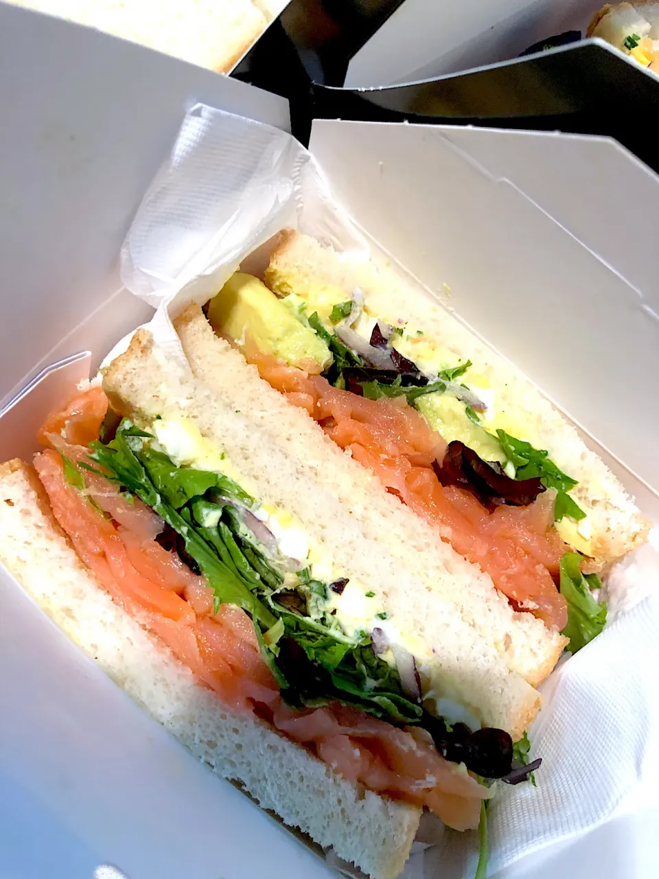 Salmon egg salad sandwich|lindarrさん