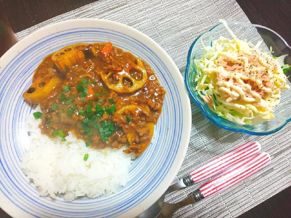 蓮根とひき肉の和風カレー、ツナサラダ|サトリさん