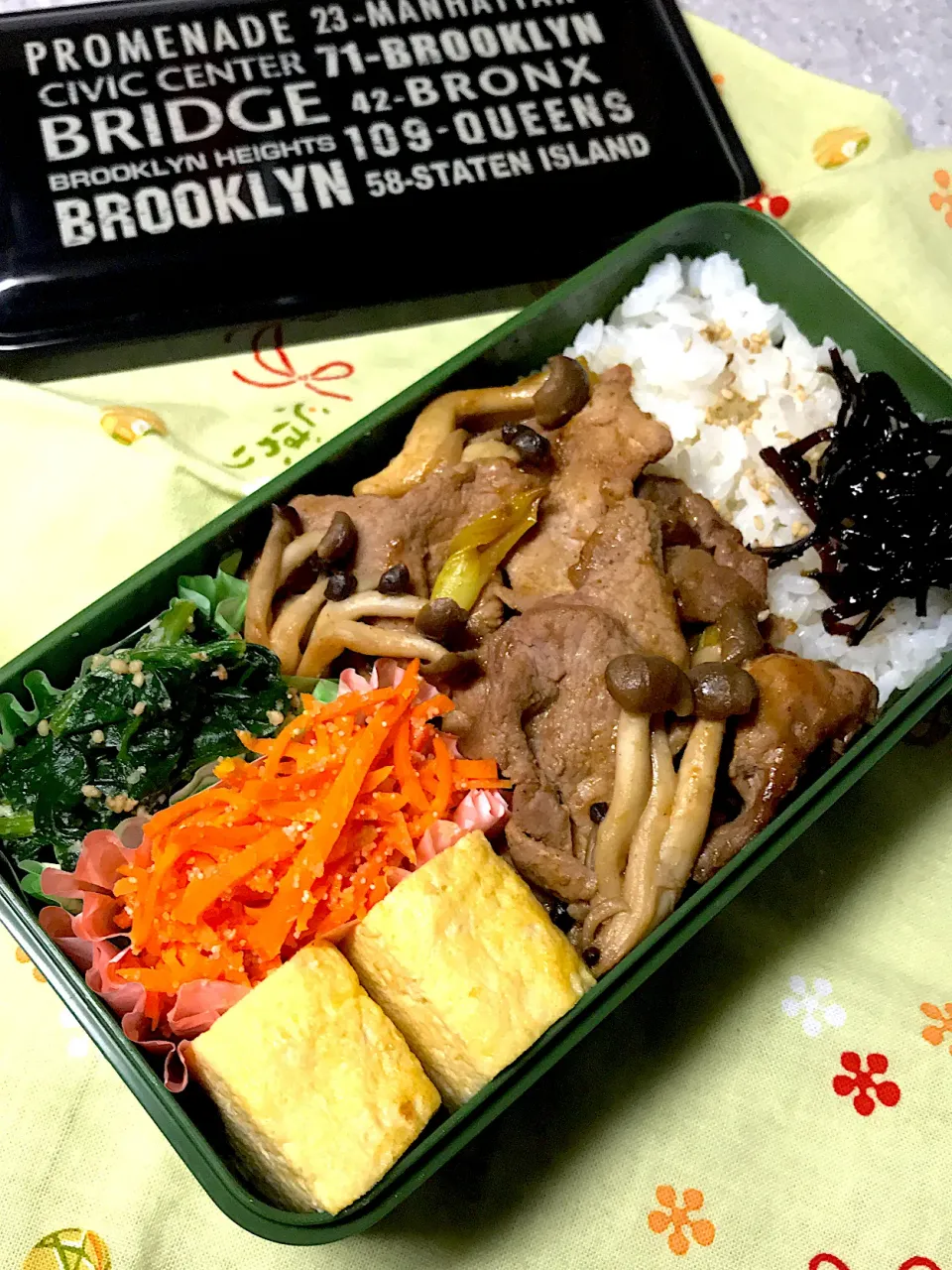 豚肉としめじの味噌炒め弁当|りかさん