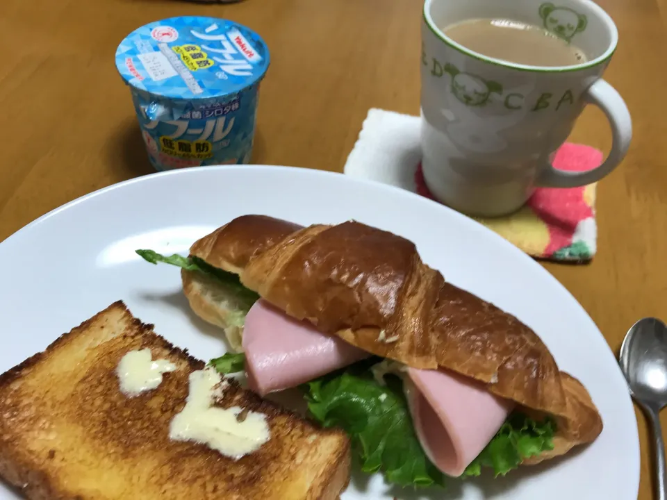 Snapdishの料理写真:#今日の朝パン|やすあけさん