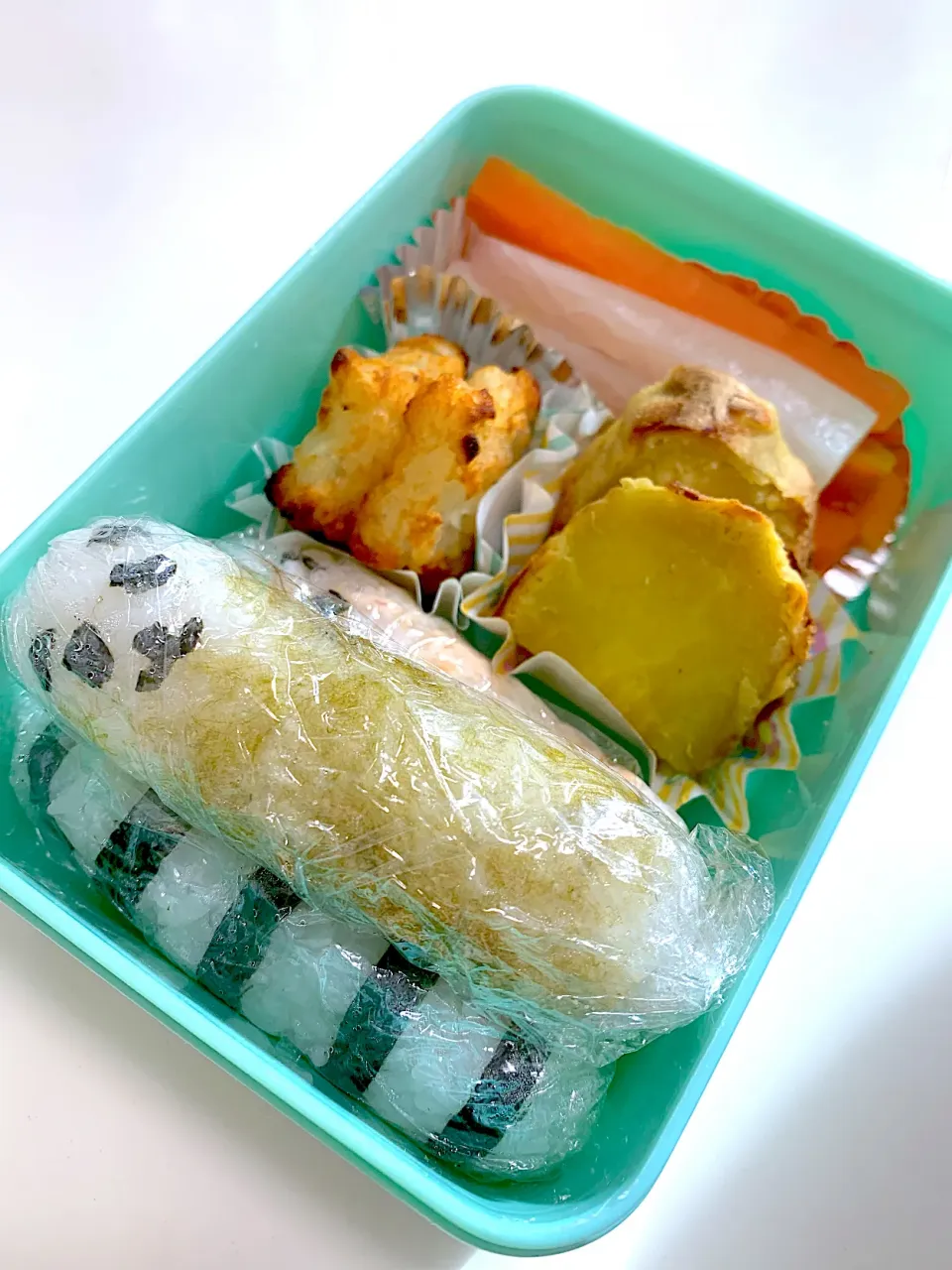 次男⭐︎1歳⭐︎手づかみお弁当💕|00shellyさん