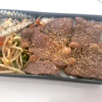 Snapdishの料理写真:ステーキ弁当|なつみさん