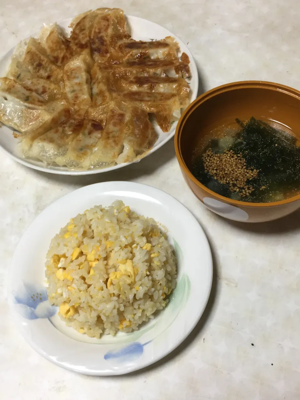 玉子チャーハン、餃子、わかめスープ|aさん