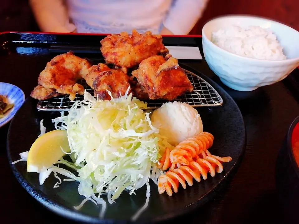 唐揚げ定食|Kunisanoさん