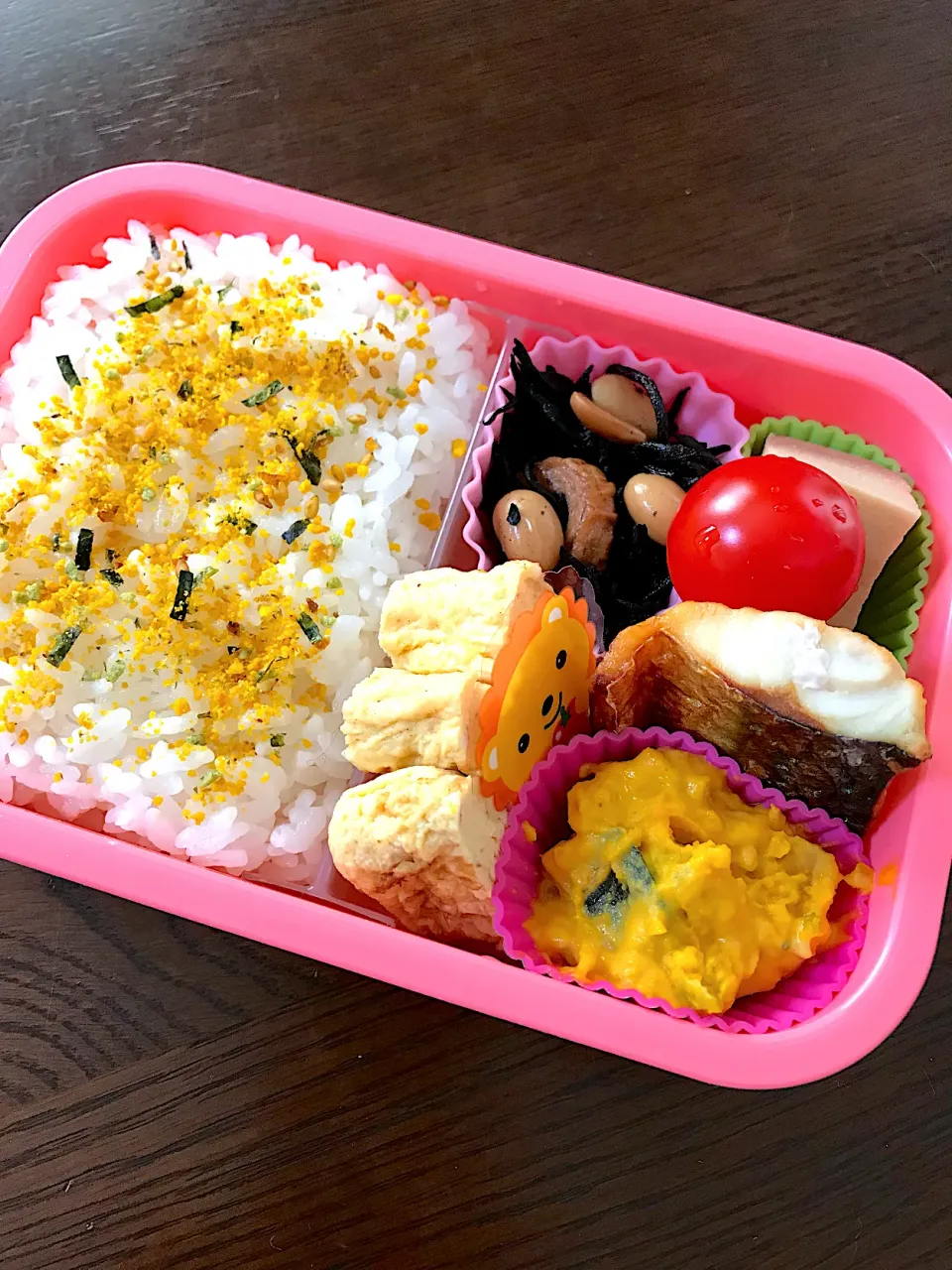 Snapdishの料理写真:さばの塩焼き弁当|kiicoさん