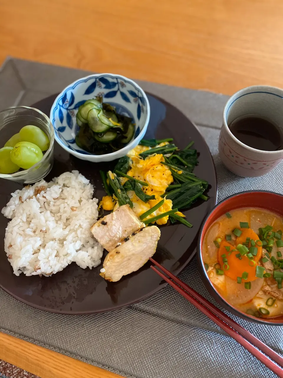 Snapdishの料理写真:タンドリーチキンヾ(*ㅿ*๑)ﾂお昼ご飯|サチャンさん