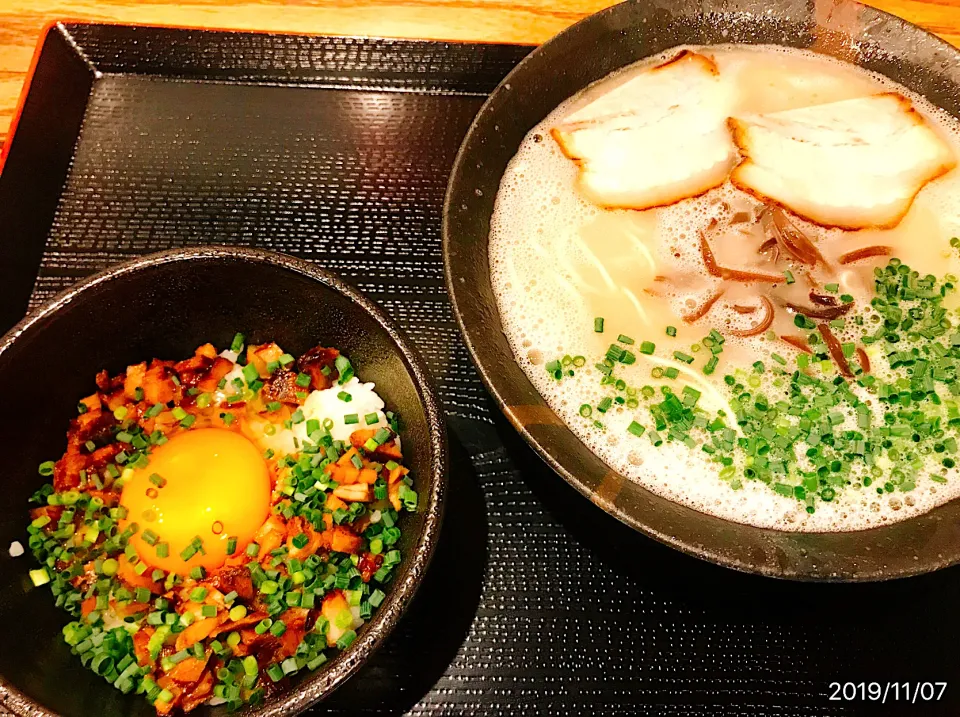 拉麺専門店えん　　ラーメン&ミニきざみチャーシュー丼|コージ💫さん