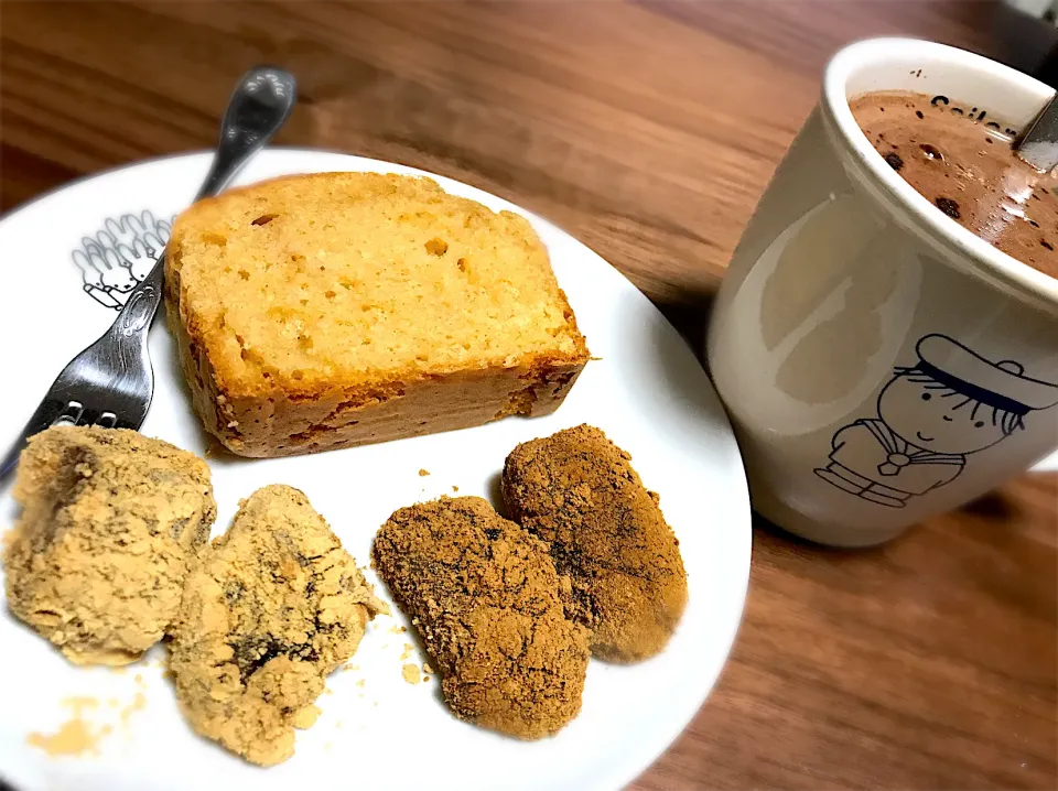 パウンドケーキとココアとわらびもち|チカさん