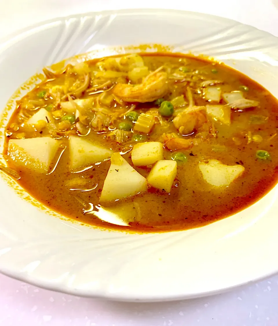 Snapdishの料理写真:Shrimp, Crab, and Potato Soup|gonbenさん