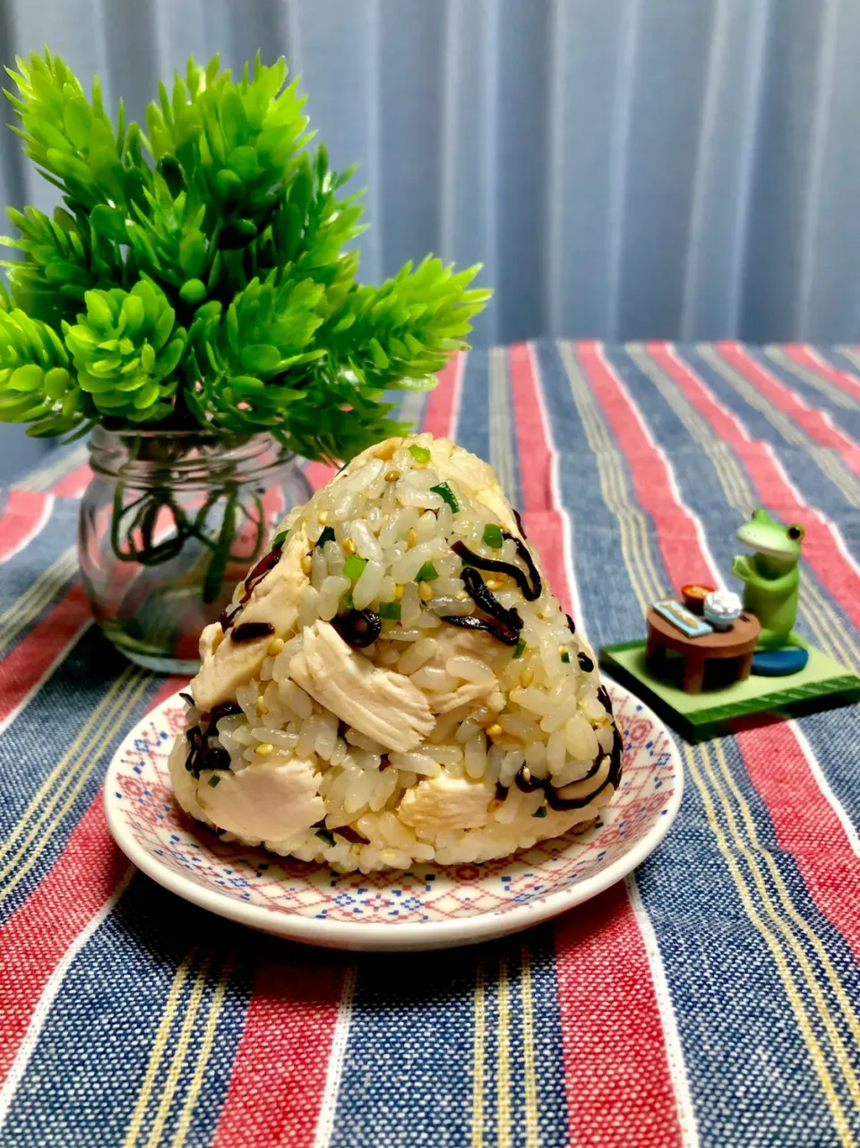 Snapdishの料理写真:混ぜ込みおにぎり🍙|chiezooさん