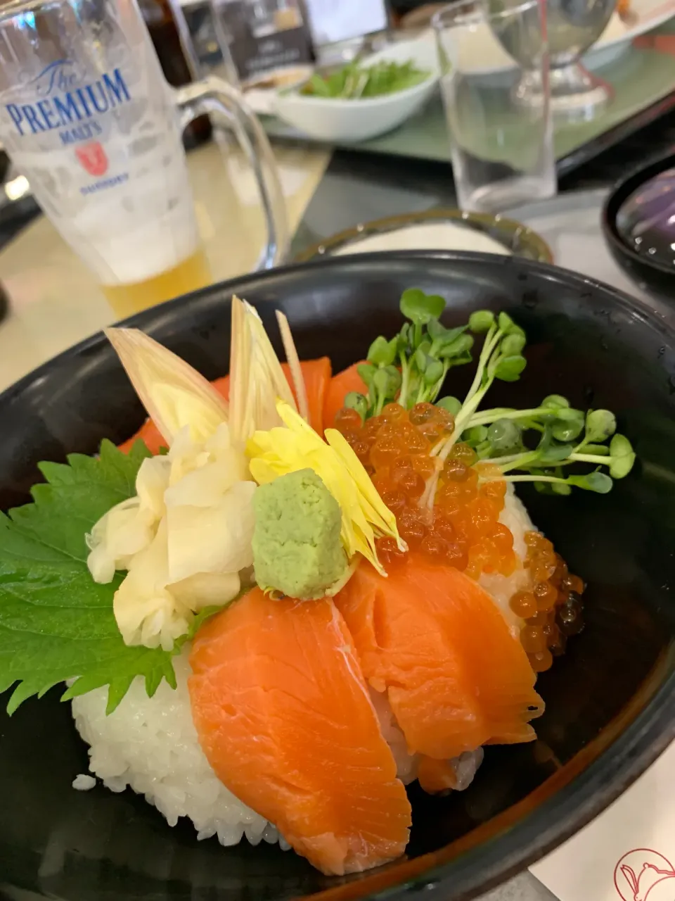 ゴルフ飯  サーモンいくら丼|寺尾真次さん