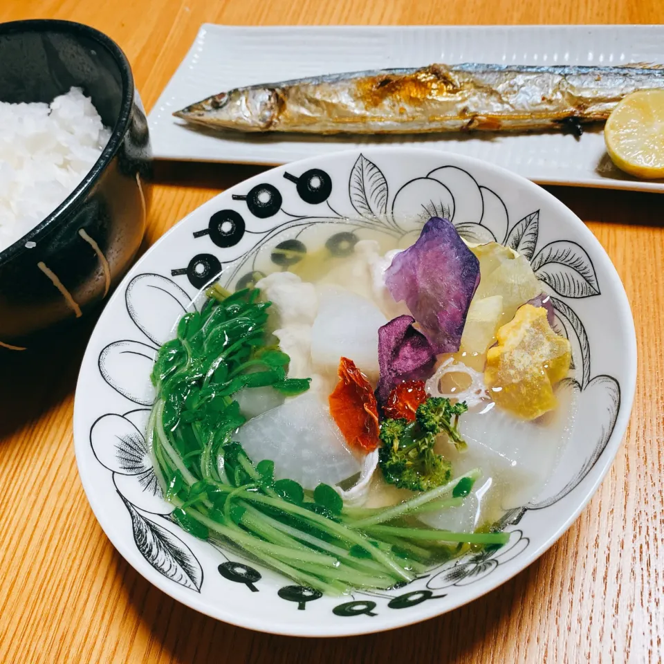 サンマの塩焼き、豚肉・大根・豆苗のスープ|naoさん