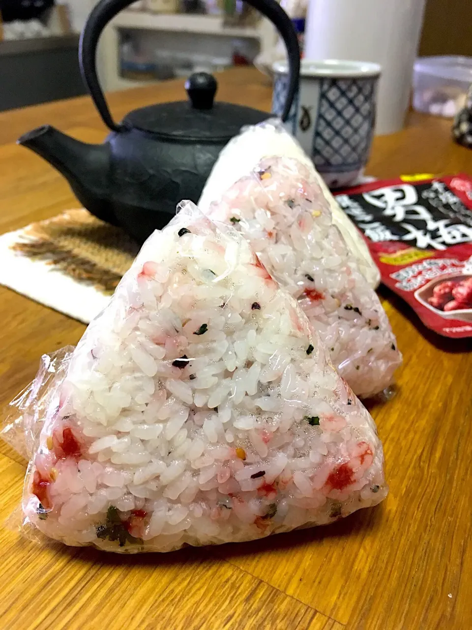 Snapdishの料理写真:男梅おむすび🍙(o⁰⊖⁰o)
 #onigiriaction|morimi32さん