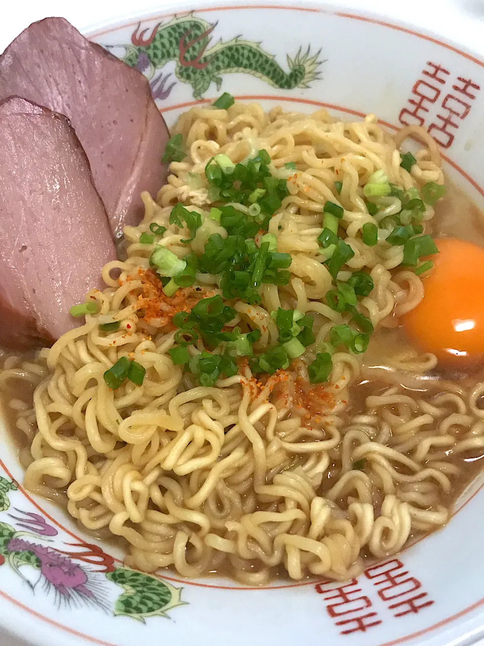 Snapdishの料理写真:サッポロ一番味噌ラーメン♫wwwww|Yoshihiro Andoさん