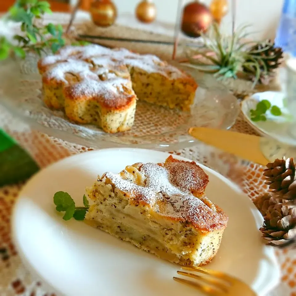 マダム とんちんさんの料理 紅茶とりんごのケーキ🍎☕|とまと🍅さん