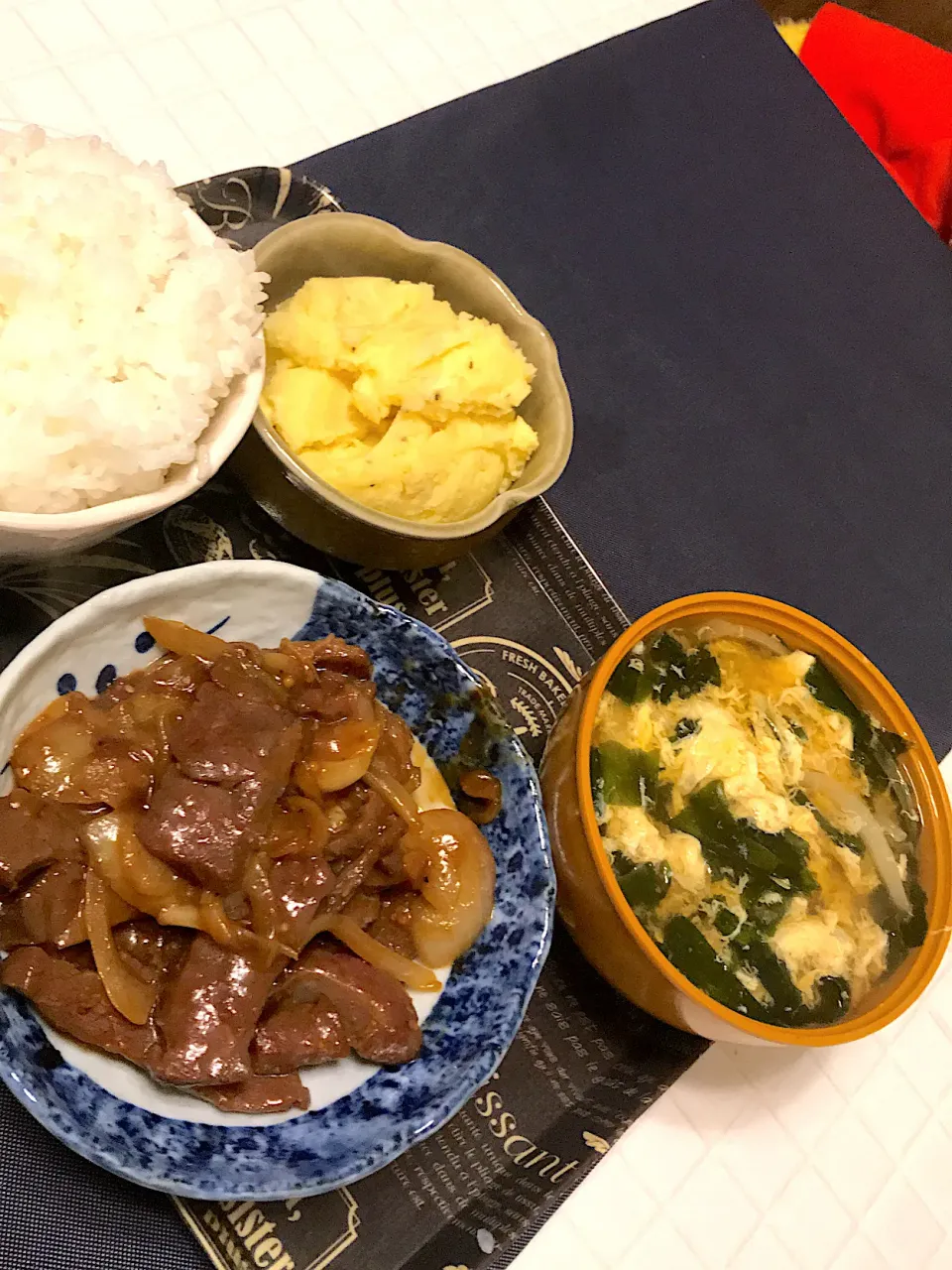 手作りポテトサラダに焼肉と味噌汁✨|tetsuさん