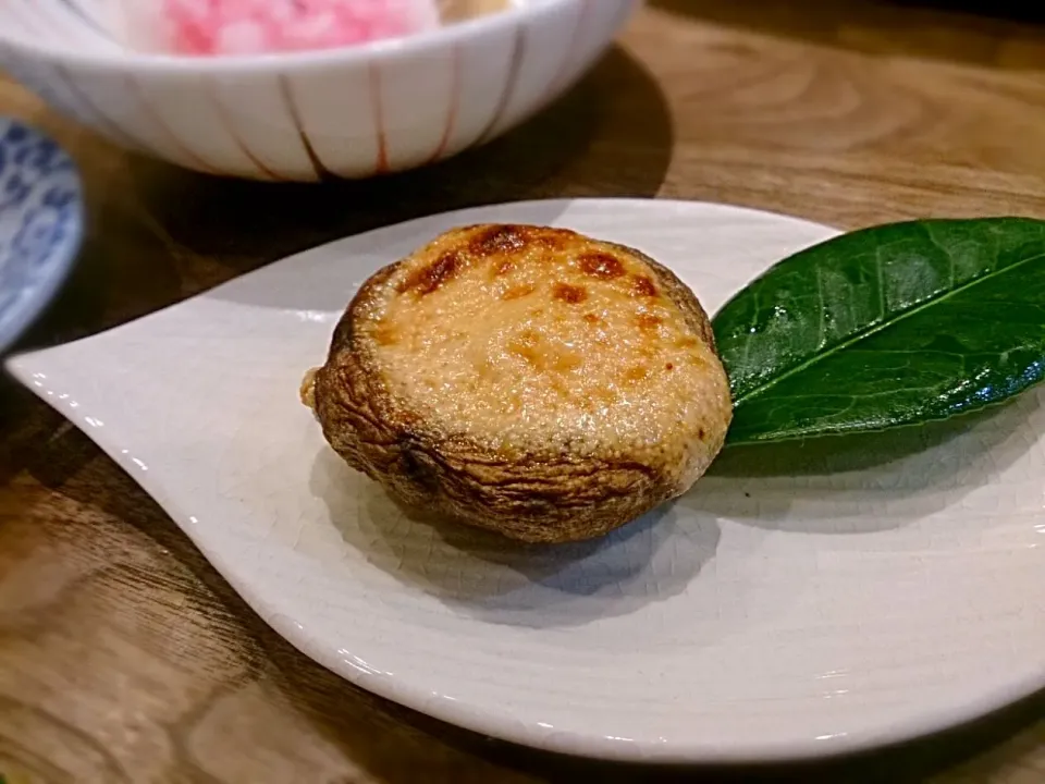 椎茸のたらマヨ焼き|古尾谷りかこさん