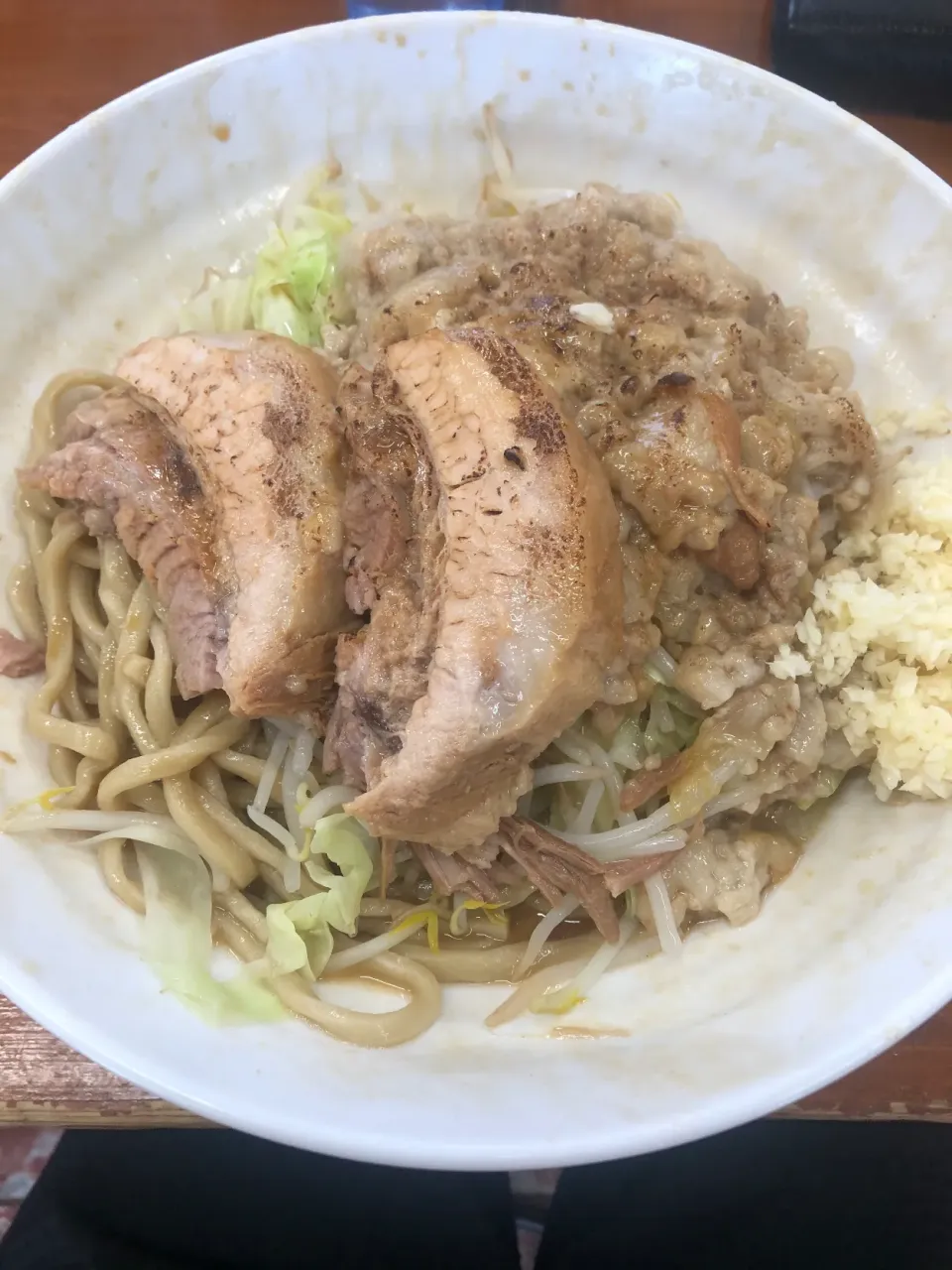 ラーメン冨次郎:汁なしラーメン(麺400g、アブラマシ)|マツさん