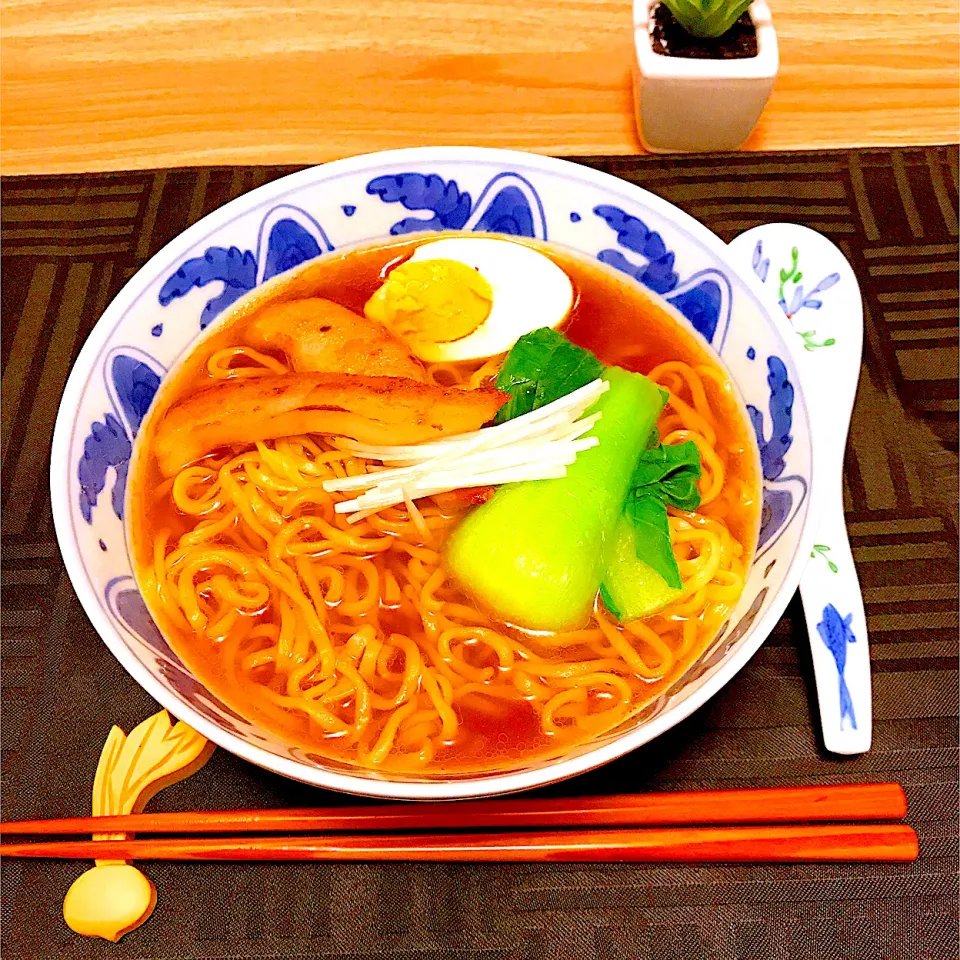 自宅で🍜広東風醤油ラーメン　豚肉は豚トロで脂身多めにしてみました。|Sの食卓さん