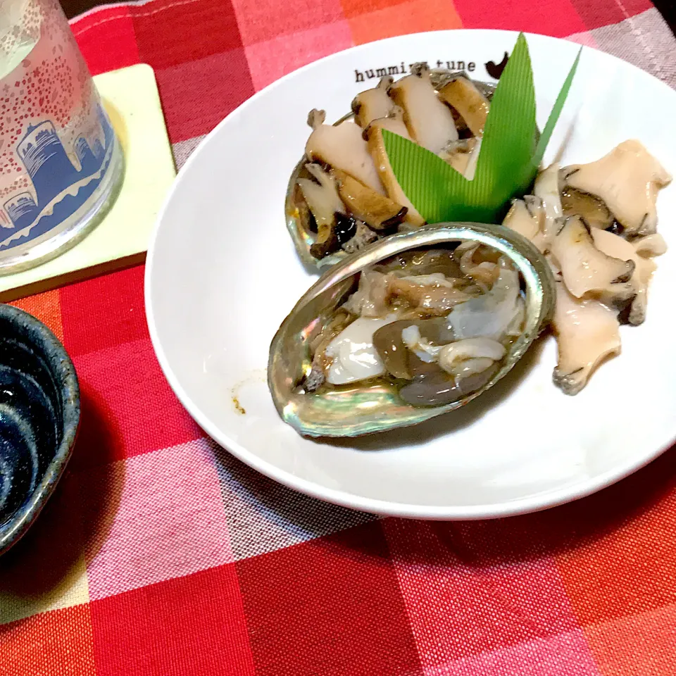 あわびの刺身と肝#ウチご飯#お刺身#嬉しい#楽しい#飲兵衛#旦那様#ありがとう🥰🎶|sayuさん