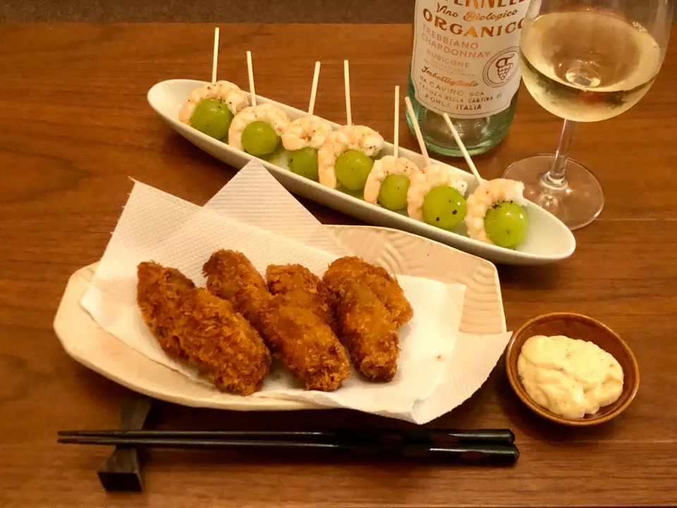 牡蠣フライと海老葡萄　　　　　　　　　Fried oysters、Shrimp & Shine Muscat|マユマユさん