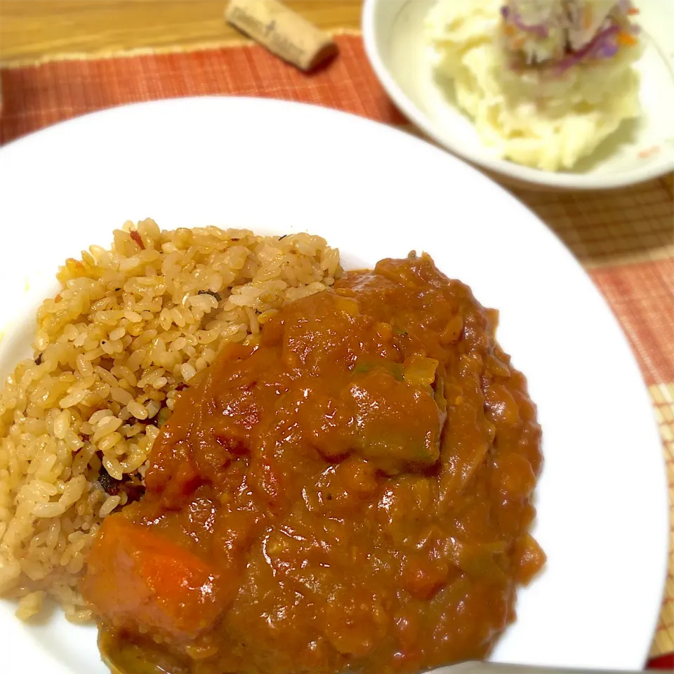 2019/11/10 バーミキュラで野菜カレー、きたかむい山盛りポテトサラダ|kykyさん