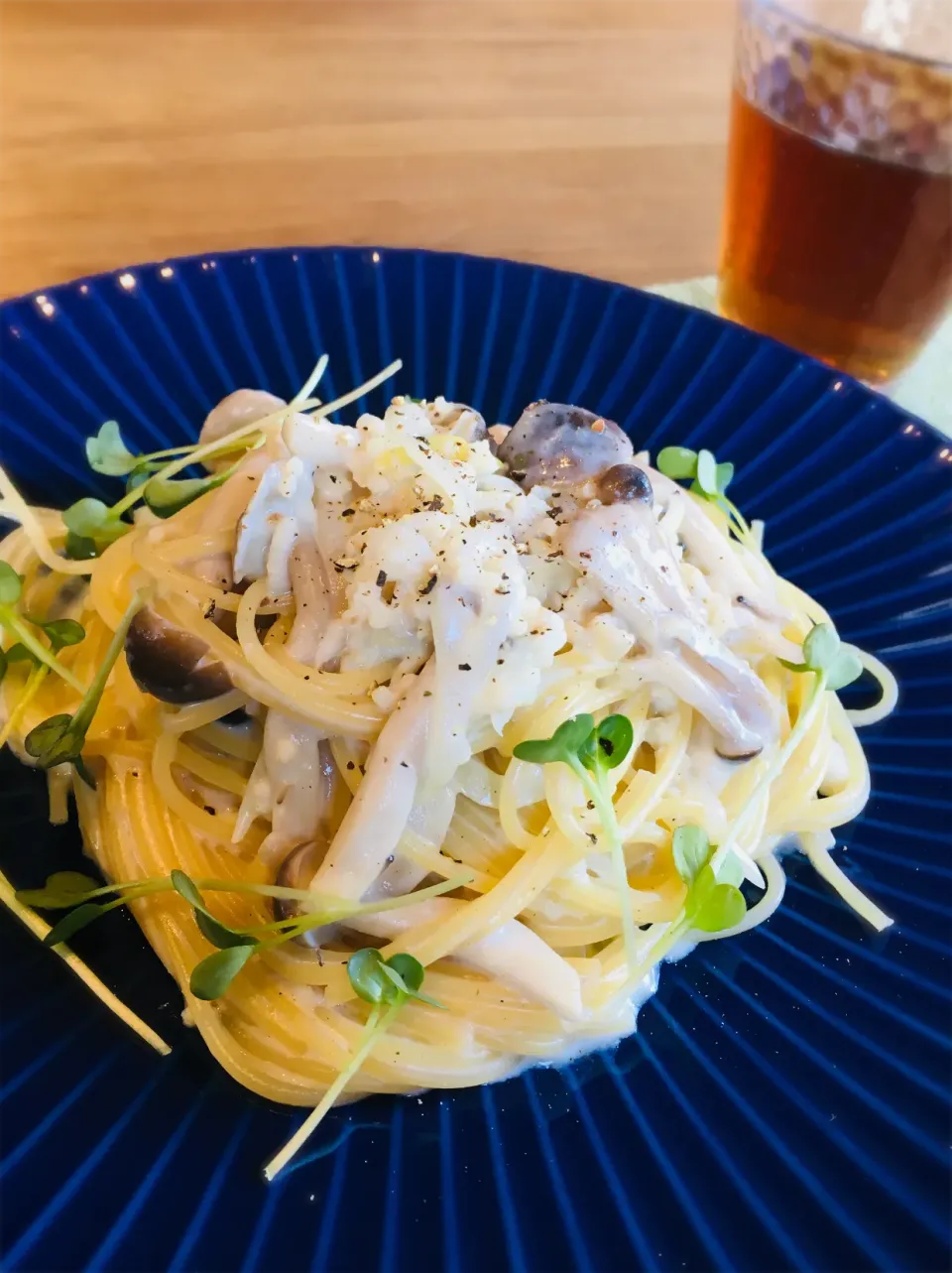 今日のお家で一人ランチは                           おさかなミンチときのこのクリームパスタ✨|ミッチ☆ママさん