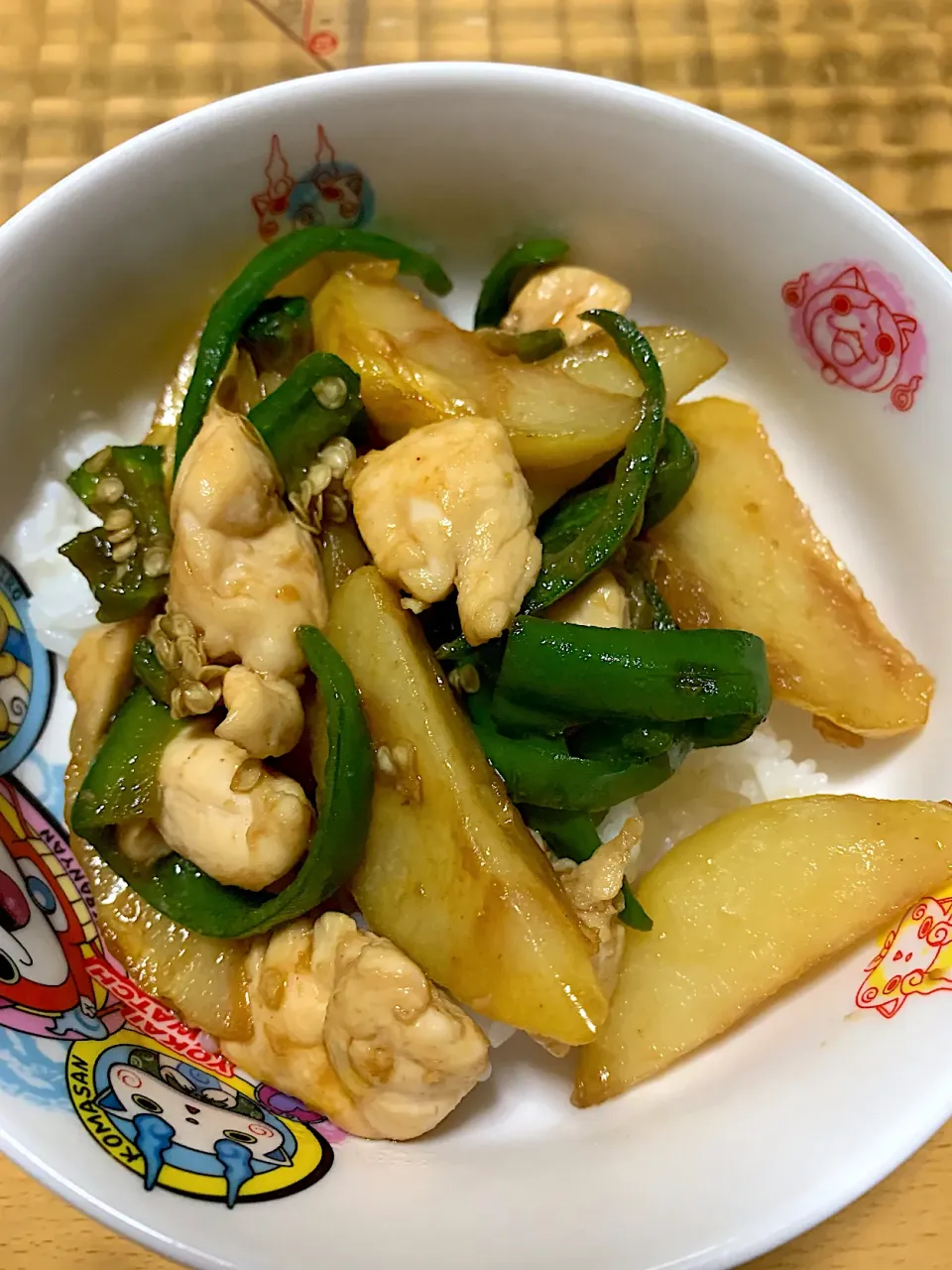 お芋とピーマンとささみの丼|ゆづきさん