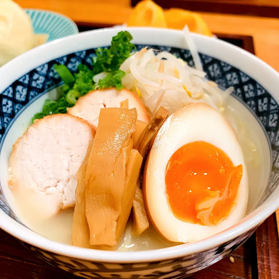 Snapdishの料理写真:半ラーメン🍜|いちごさん