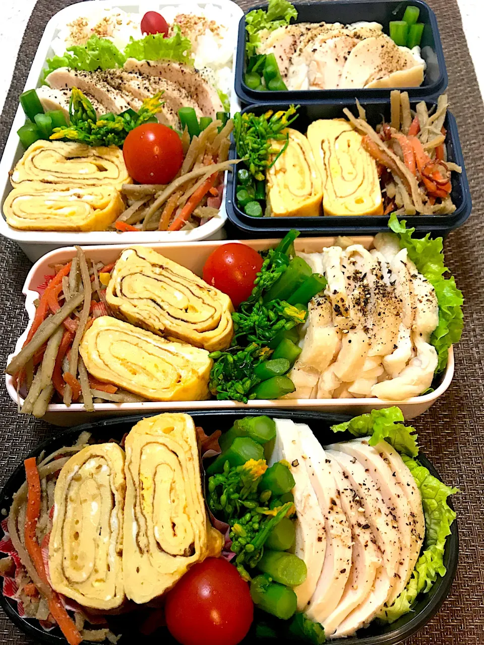 11/11🍱3人分　😋鶏ハム弁当|🌹ゆぅ🌹さん