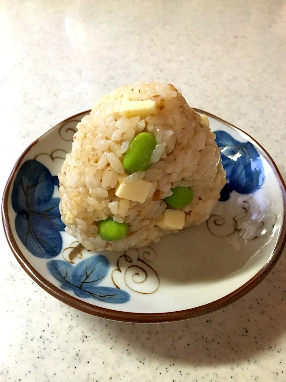 長男の朝ごはん🍙|がおりんさん