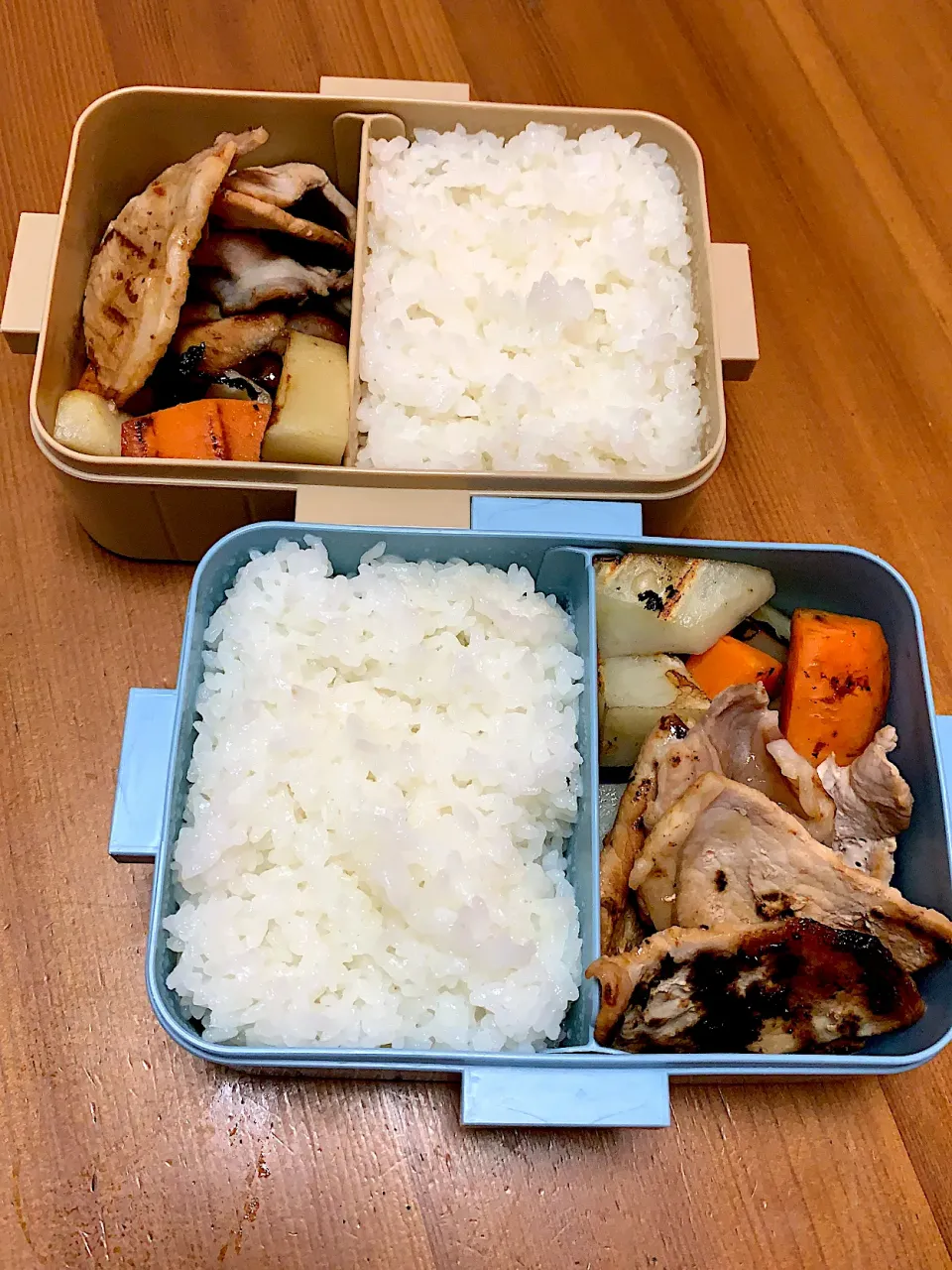 火曜の弁当　グリルしたニンジンと豚肉焦がした　ごめん|Mzkさん