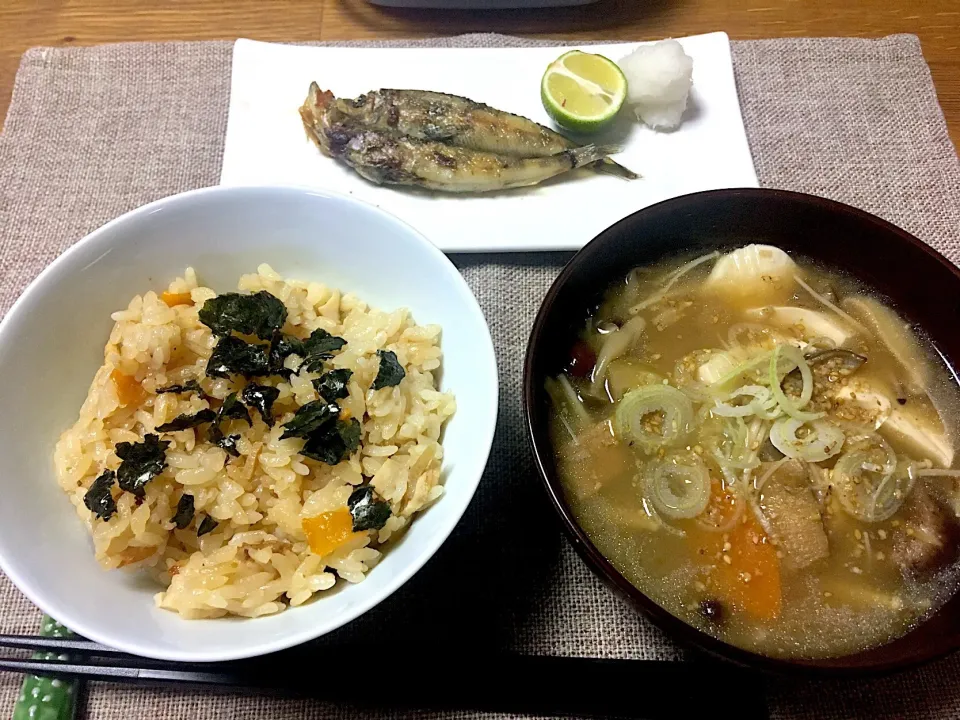 きのこ汁定食×五目釜飯
 #簡単料理  #あるもので|morimi32さん