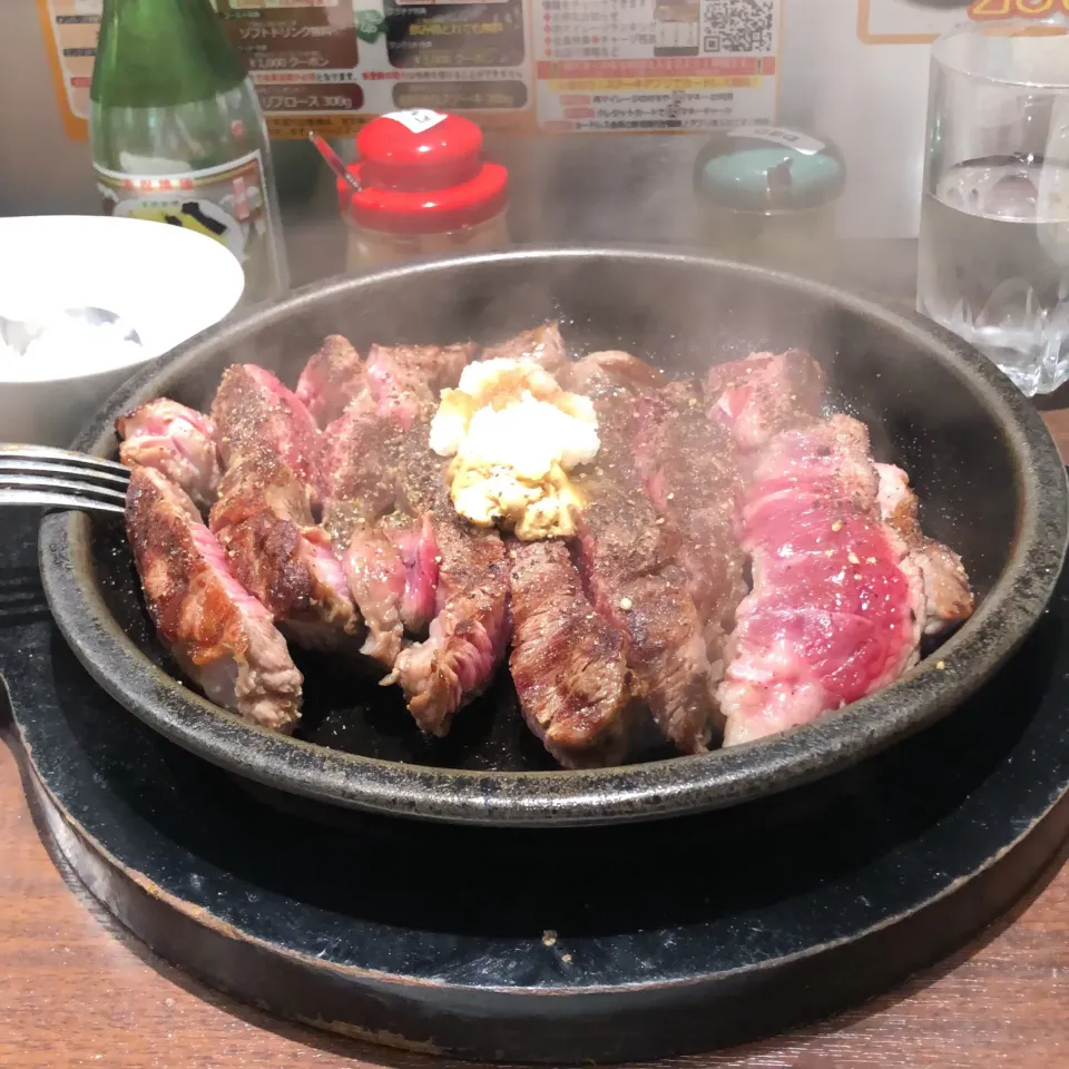 Snapdishの料理写真:ワイルドステーキ450g ライス抜き　トッピング大根おろしにチェンジ　#いきなりステーキ|Hajime Sakaiさん