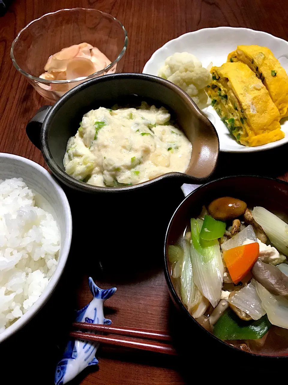 Snapdishの料理写真:収穫の秋　　大和芋のとろろご飯とキノコ汁|つるひめさん