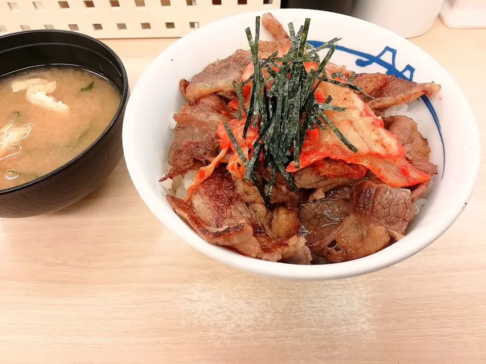 Snapdishの料理写真:キムカル丼|Kunisanoさん