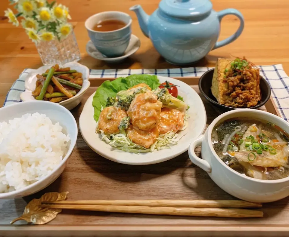 エビマヨがメインの晩ご飯🦐|mikiteeee52さん