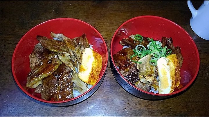 朝ごはん🌄🍴
カルビ丼

朝からガッツリになってしまった。|にゃんず6さん