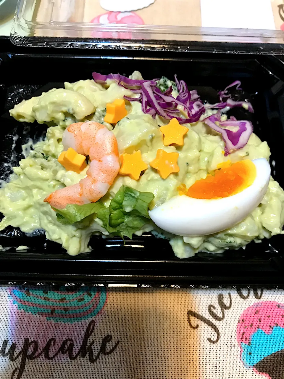 お惣菜、アボカド🥑サラダ|sayuさん