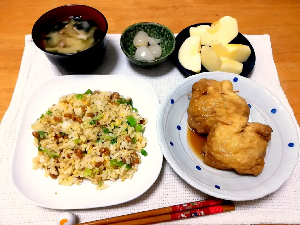 納豆チャーハン
豚と野菜と豆腐の巾着煮など|こっちゃんさん