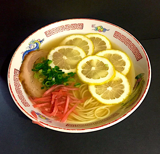 Shin_chanさんの料理 人生初体験 レモンラーメン|Shin_chanさん