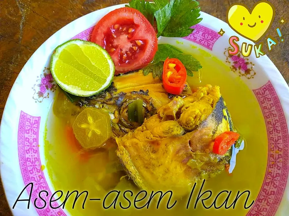 Asem-asem ikan
Indonesian food|Debie Vieさん