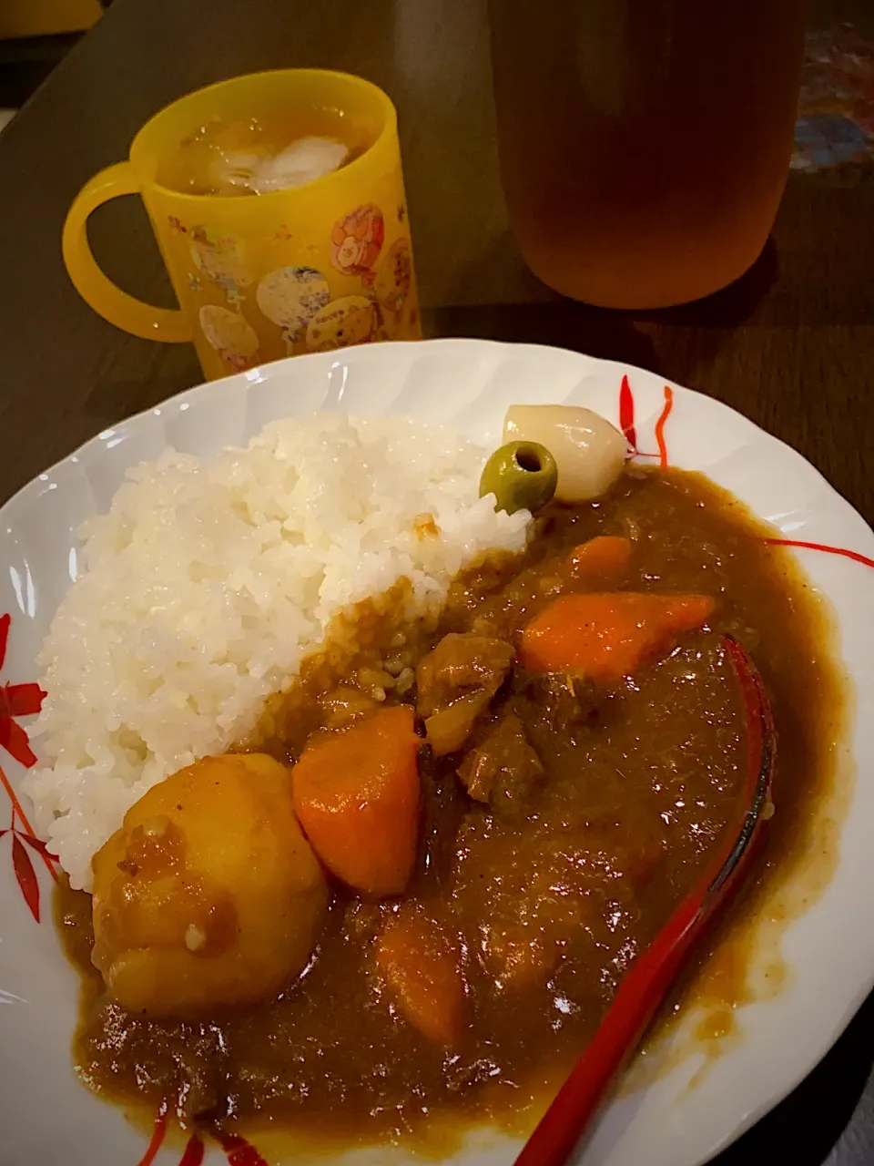 ビーフカレー🍛　アイスアールグレイティー🍹|ch＊K*∀o(^^*)♪さん