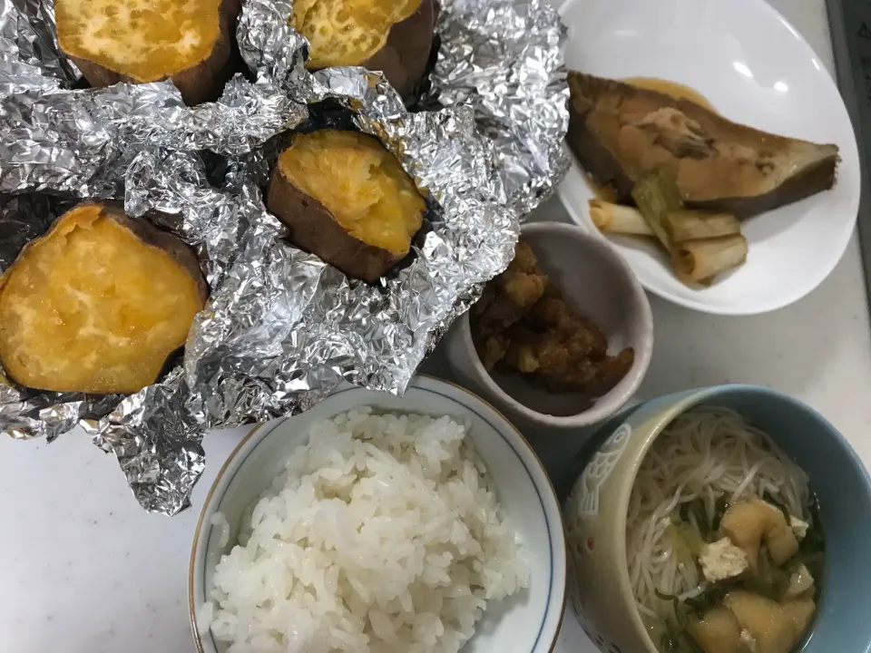 Snapdishの料理写真:#カレイ煮付け#煮麺#おつまみ唐揚げ#安納芋の焼き芋|やすあけさん