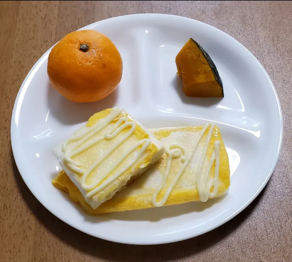 介護食(母親の場合)

はんぺんの卵衣焼き
かぼちゃの煮付け
みかん🍊|ナナさん