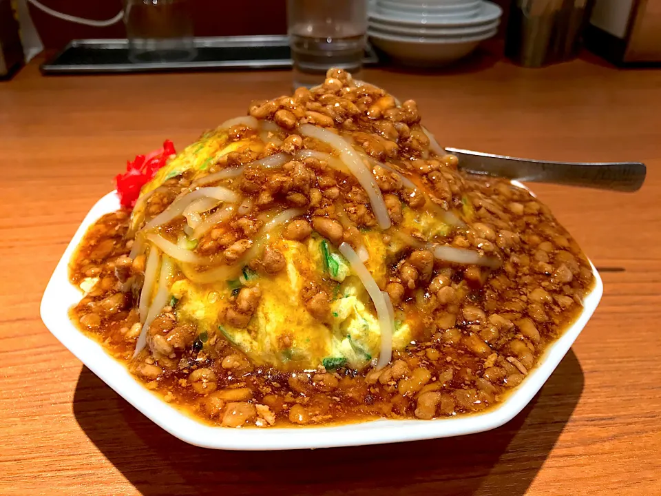 肉あんかけニラ玉炒飯|マハロ菊池さん